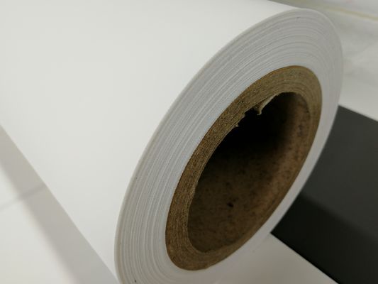 Tela no tejida respirable sanitaria del peso ligero de la película de las servilletas 20GSM PE
